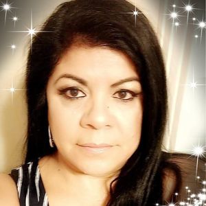 Meet your Posher, Ana